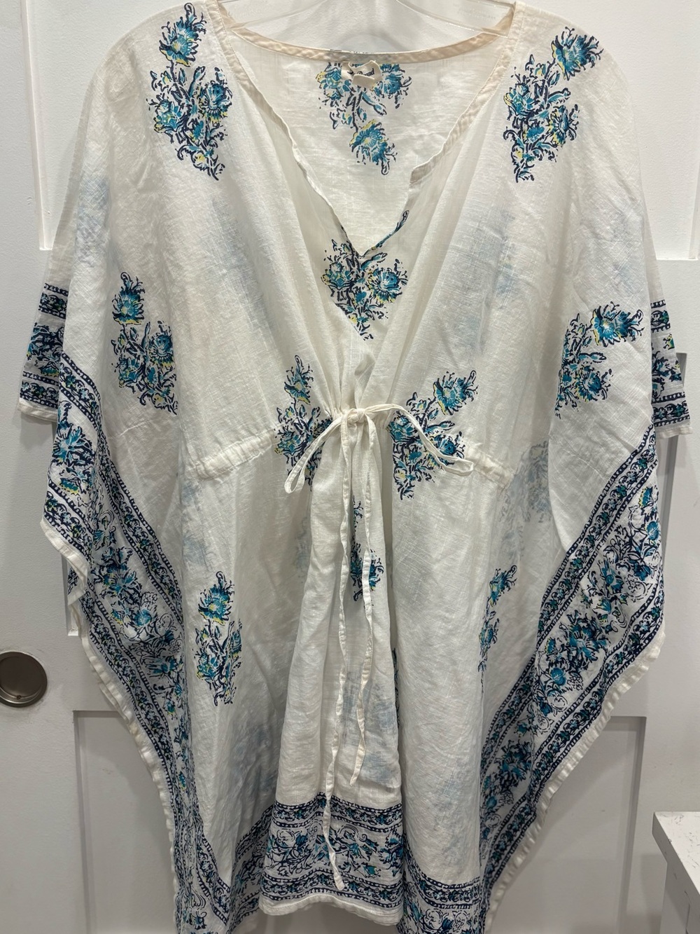 Lucky Brand White Boho Tie-Front Embroidered Cover-Up with Teal Accents
